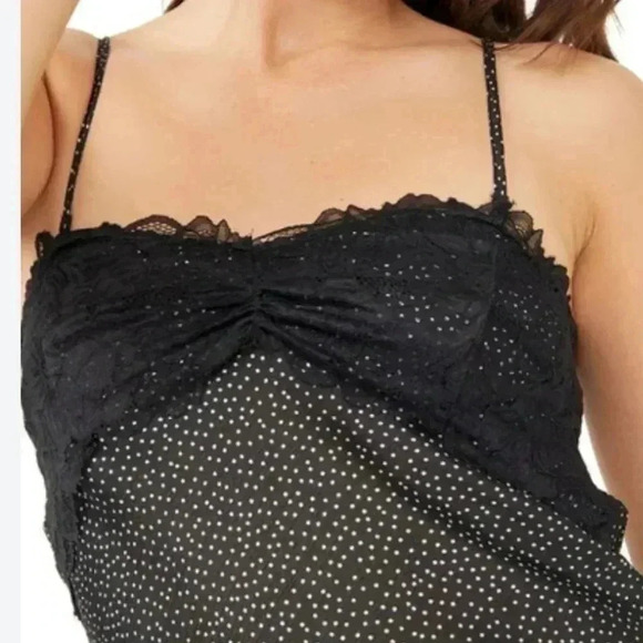 Free People Intimately All Dressed Up Dotted Lace Cami Top size Medium - Picture 2 of 6